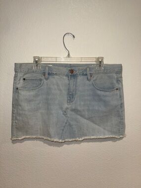 5 for $10 Gap 1969 Light Wash Denim Mini Skirt 31p